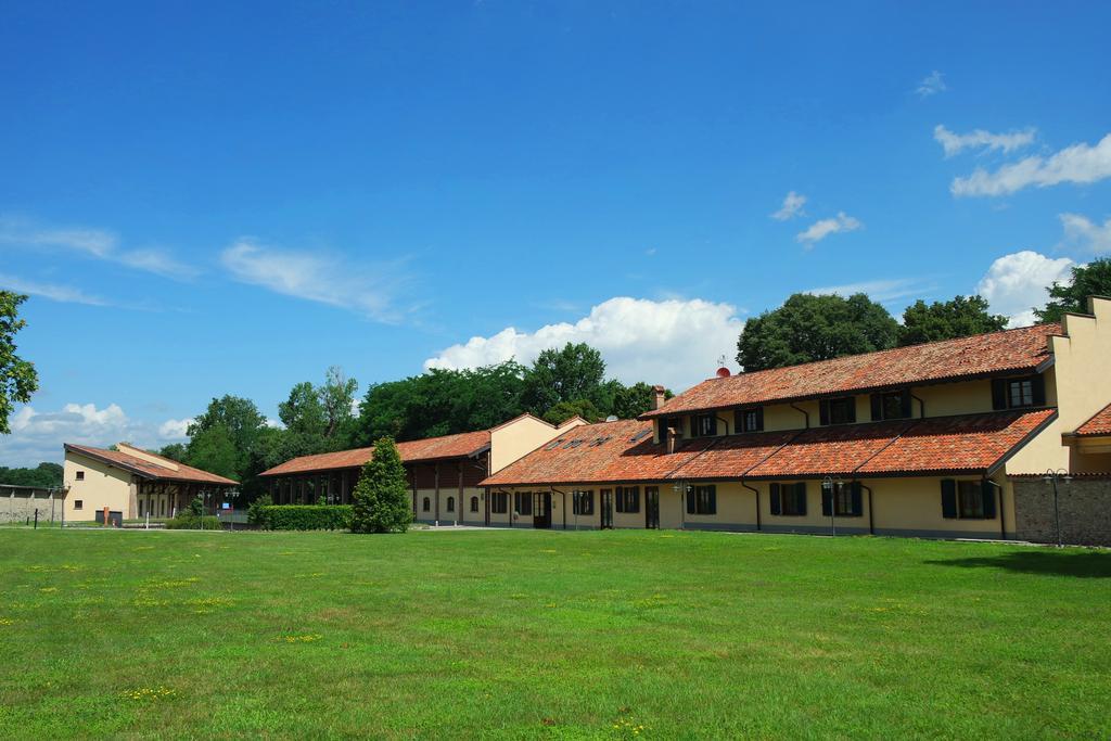 Country Hotel Castelbarco Ваприо-д’Адда Экстерьер фото